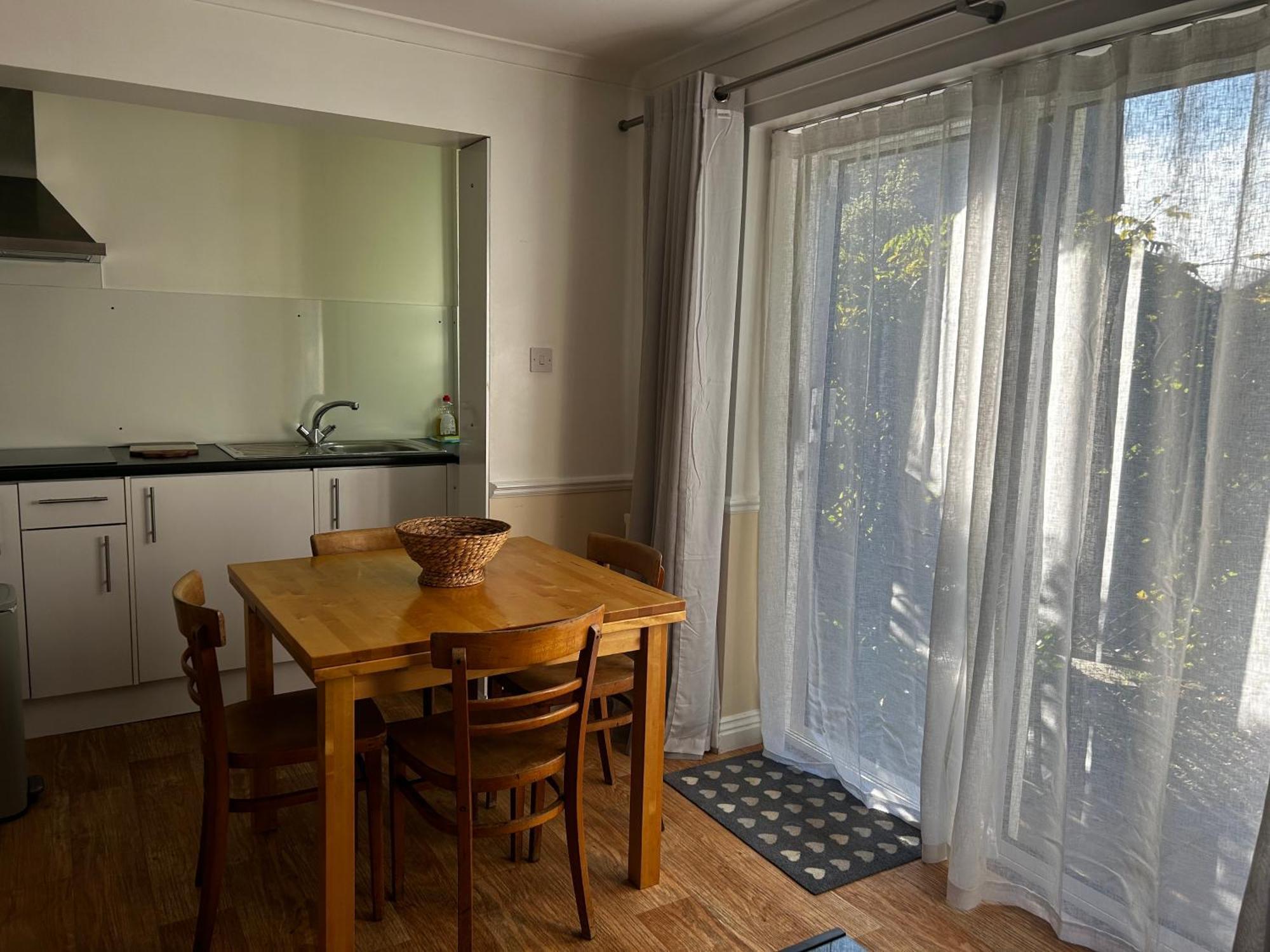Byways Serviced Apartments Salisbury Dış mekan fotoğraf