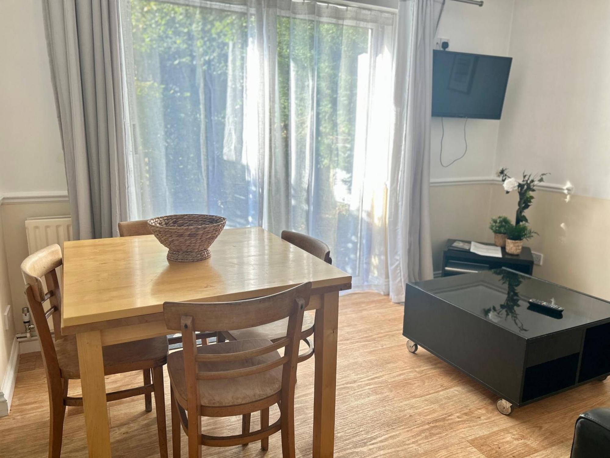 Byways Serviced Apartments Salisbury Dış mekan fotoğraf