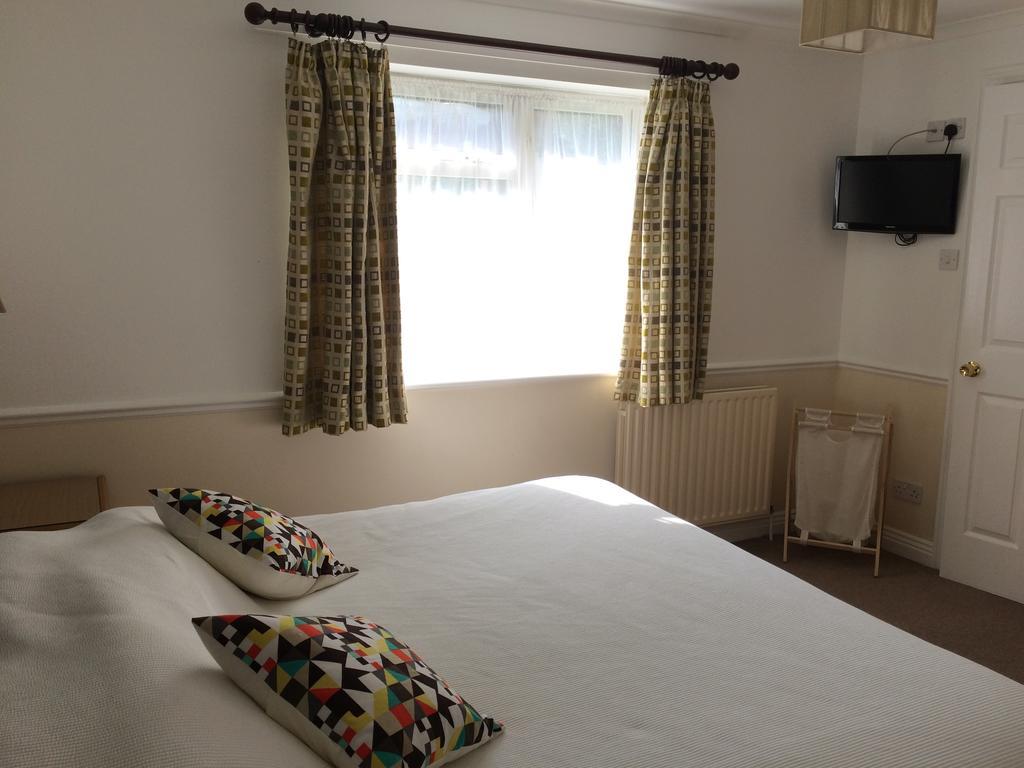 Byways Serviced Apartments Salisbury Oda fotoğraf